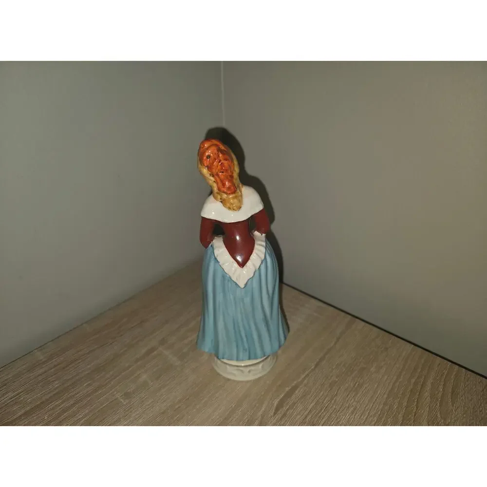 Vintage Occupied Japan Porcelain Hand Painted Man Lady Victorian Figurine‎ 7